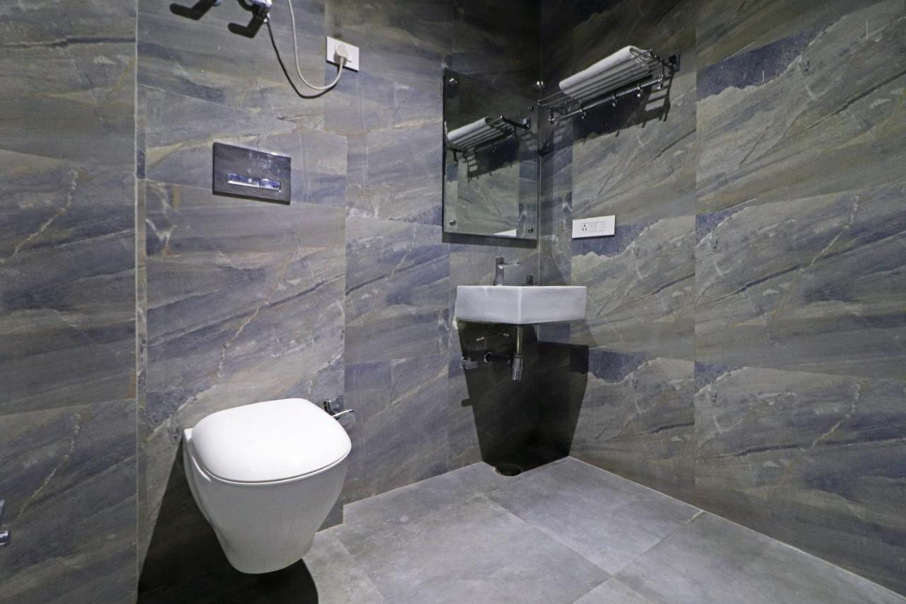 Hotel Good Vibe Near Delhi Igi Airport New Delhi Exteriör bild