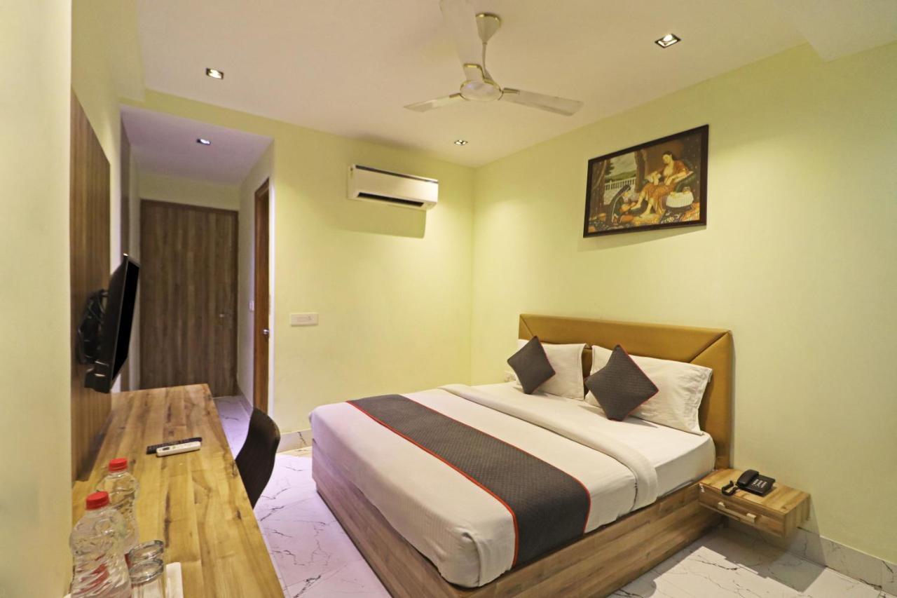 Hotel Good Vibe Near Delhi Igi Airport New Delhi Exteriör bild