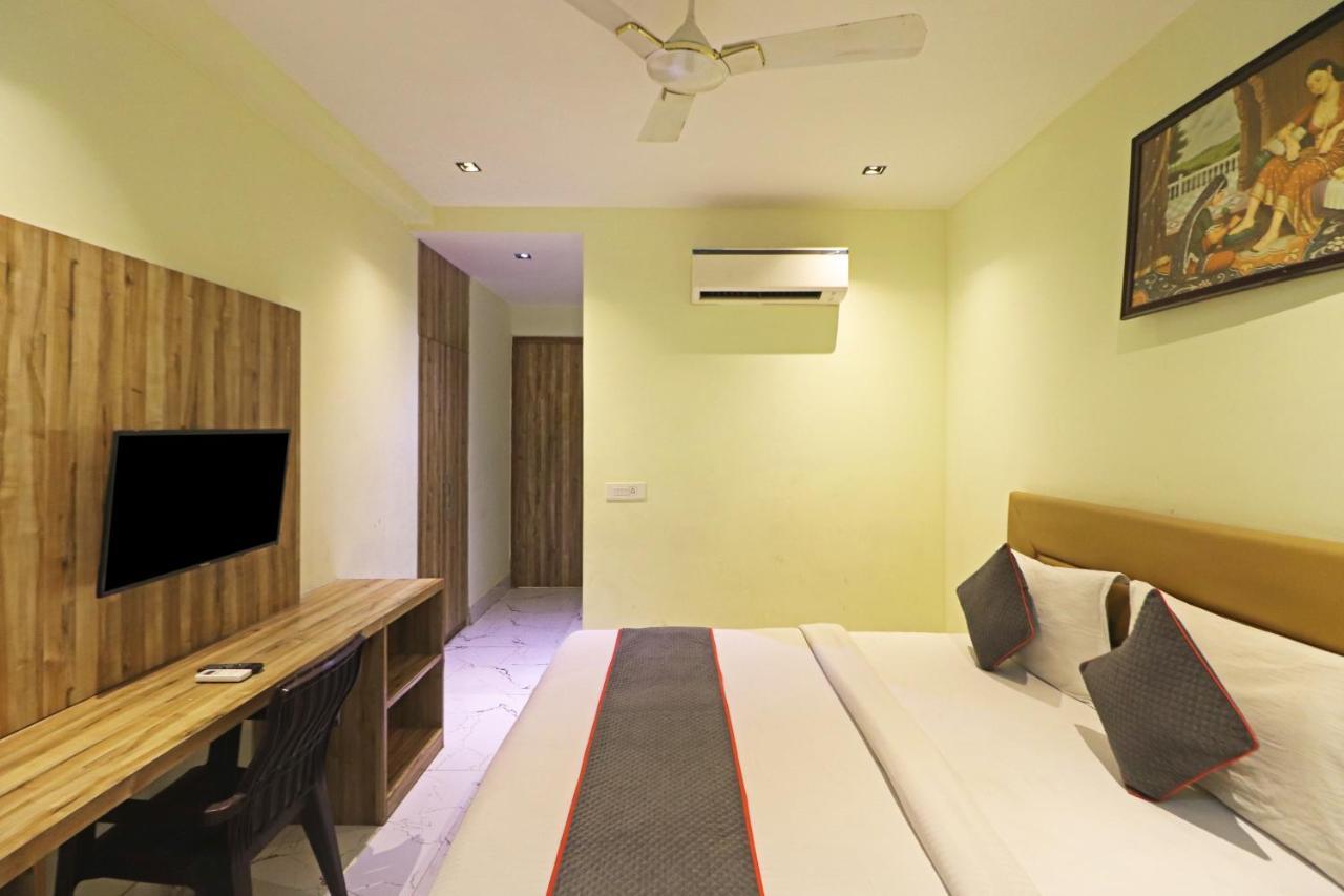 Hotel Good Vibe Near Delhi Igi Airport New Delhi Exteriör bild