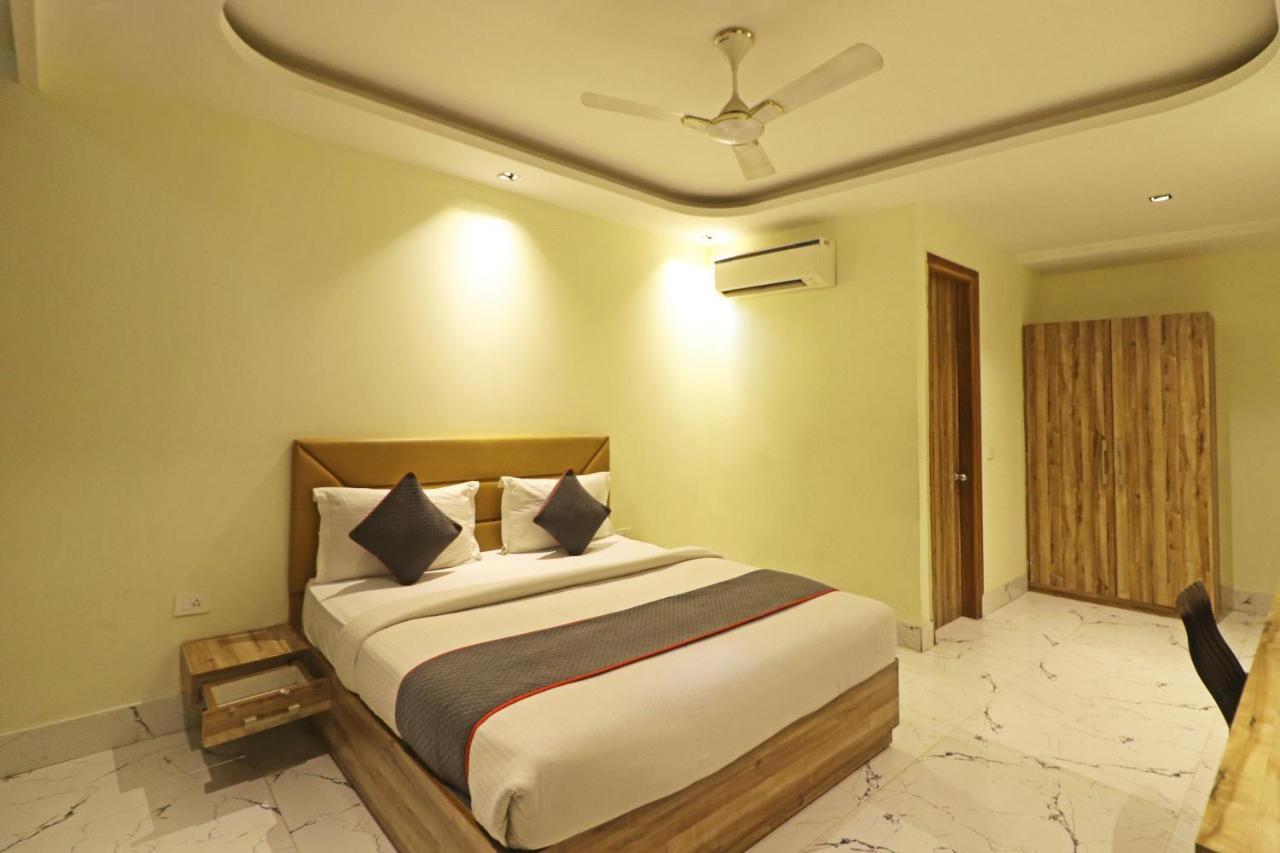 Hotel Good Vibe Near Delhi Igi Airport New Delhi Exteriör bild